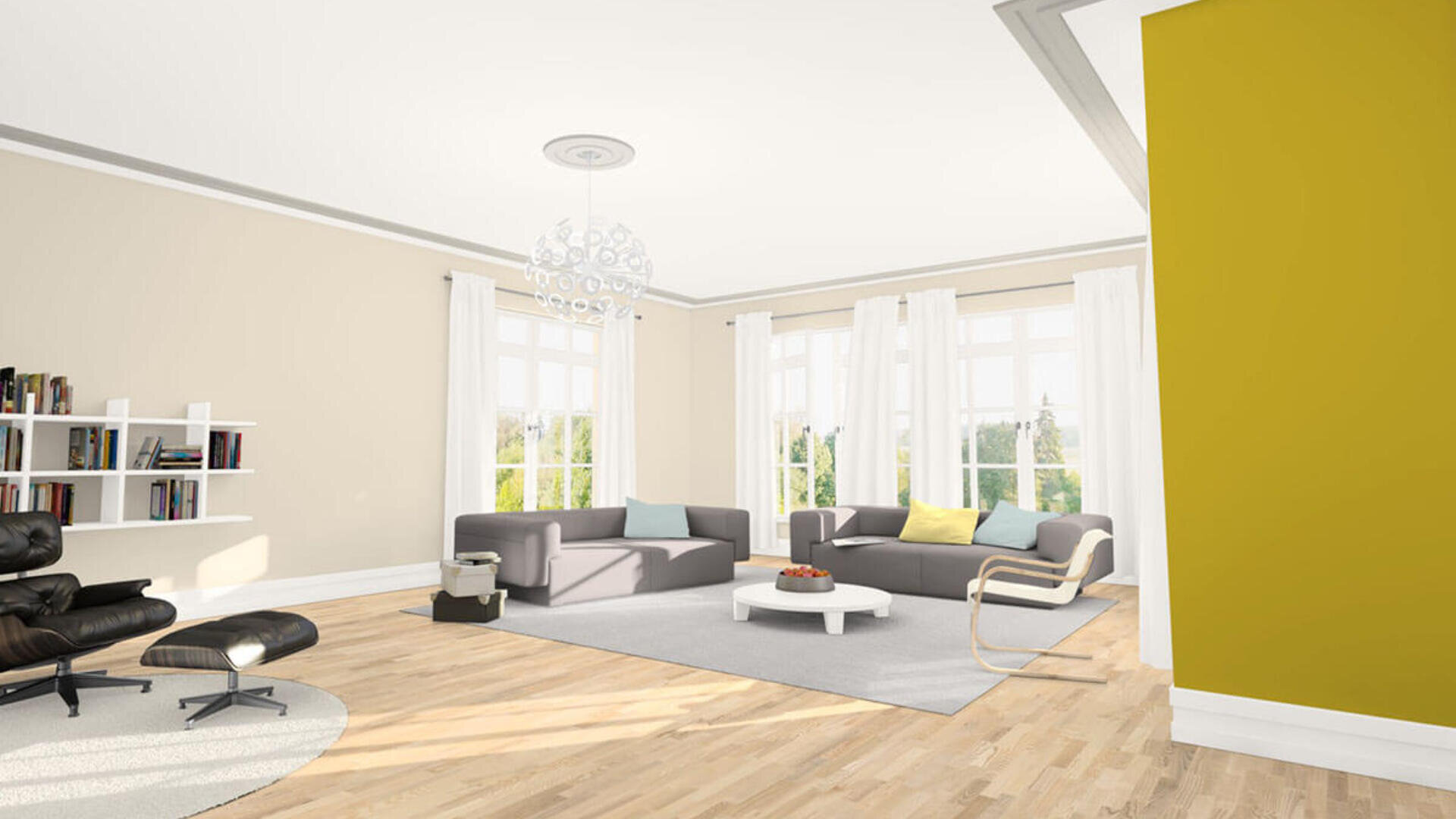 Ein modernes Wohnzimmer mit großen Fenstern, grauen Sofas, einem weißen runden Couchtisch, Bücherregalen, einem Sessel mit Ottomane und einer gelben Akzentwand. Helle Holzböden und weiße Vorhänge erhellen den Raum.